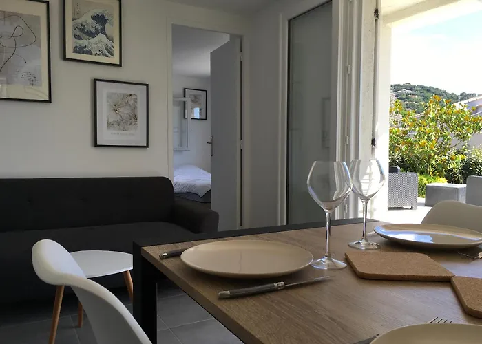 Marina Di Fiori By Intendance Excellency Διαμέρισμα *