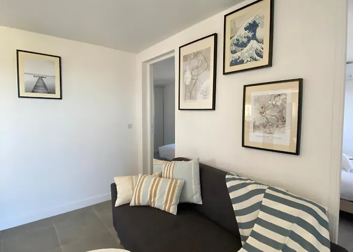 Marina Di Fiori By Intendance Excellency